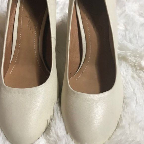 Jipi Japa off white Studded Shoes Size 8 - Picture 3 of 7